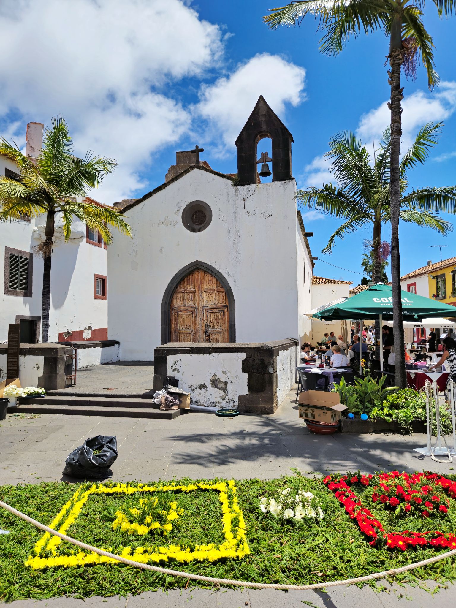 20250509 135307 Funchal   Vorbereitungen zum Blumenfest an der Capela do Corpo Santo